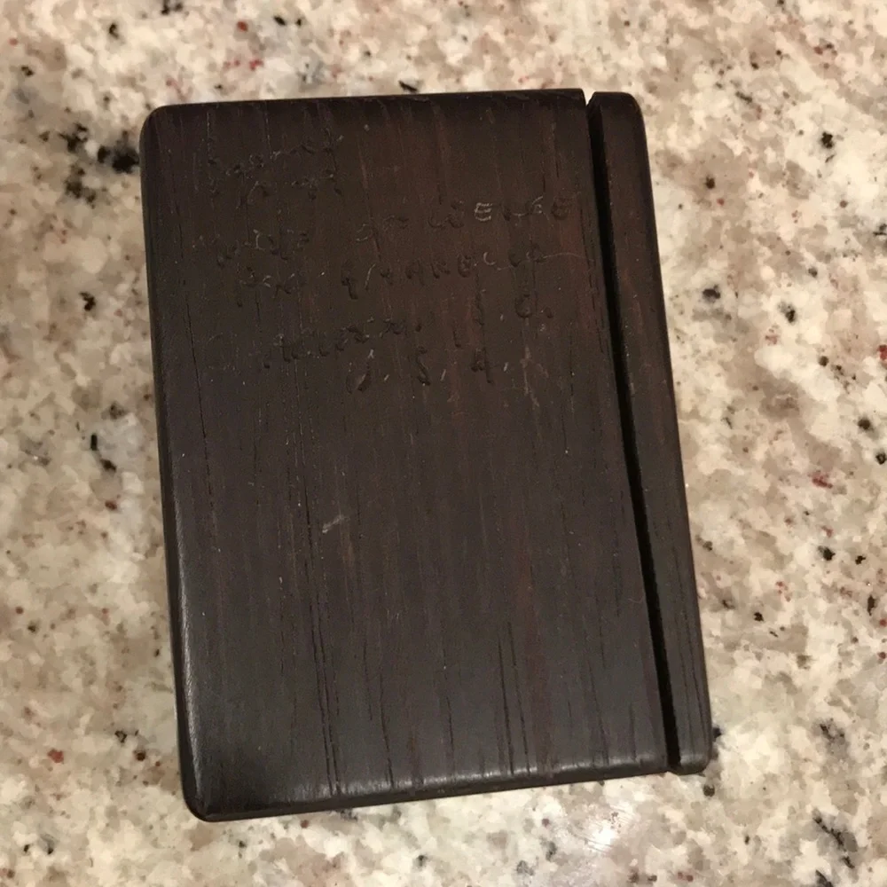 Baerreis carved box